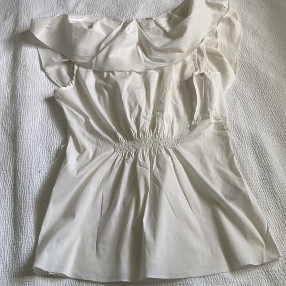BCBGMaxAzria White Flutter Sleeve Wrap Blouse - Picture 3 of 3
